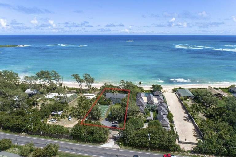 House  Laie