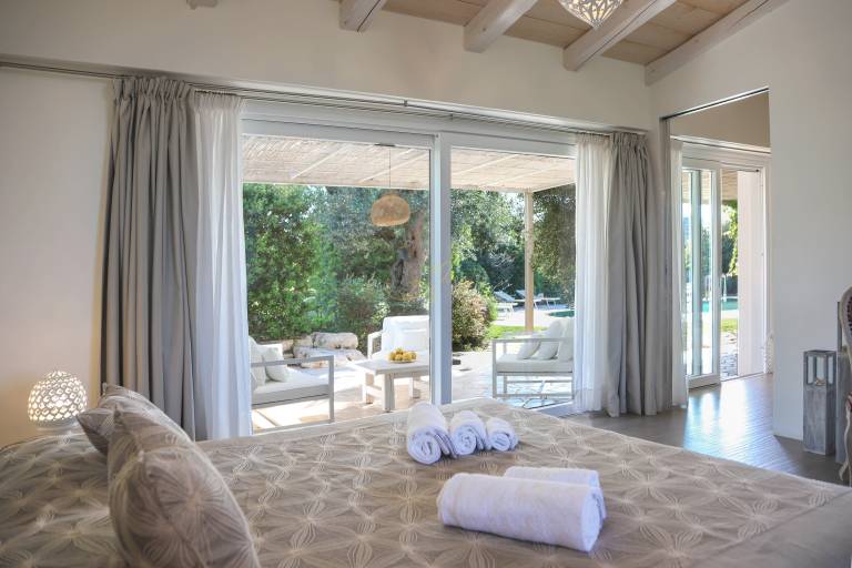 Children-friendly pleasant vacation home with barbeque, yard & private pool | Garden view | Pets allowed — photo 2