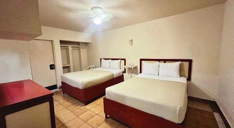 Hotel Leon — photo 2