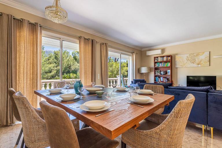 Child-friendly lovely villa with terrace, private pool & barbecue | Mountain view | Good for workation | Pet-friendly — photo 5