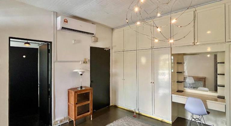 Cozy Family Suite at Shared Bungalow House SS2 PJ — photo 4