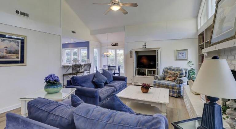 Ample house | Pets are welcome — photo 3