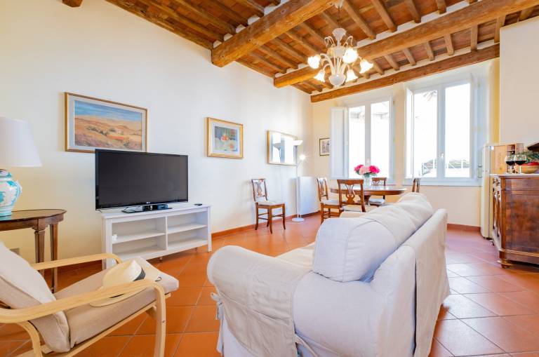 Fully equipped pleasant apartment with fast internet | Next to Lucca Cathedral | Pets allowed — photo 3