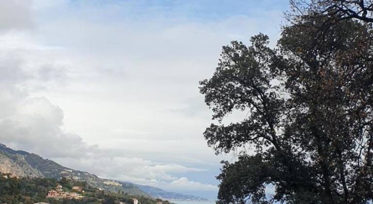 Chalet with 1 room for 2 persons in Menton