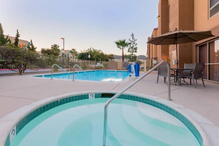 Hampton Inn San Marcos — photo 2