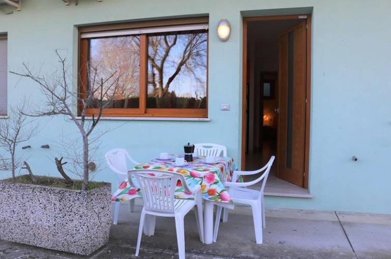 Holiday apartment with pool — photo 2