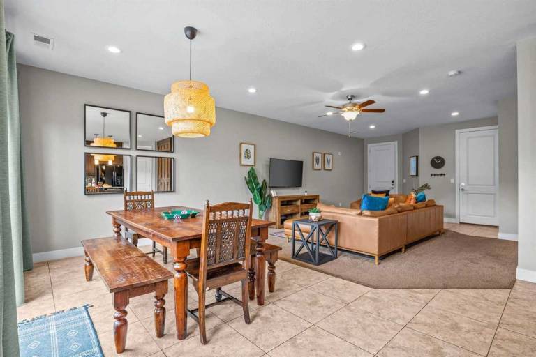 House with pool & BBQ — photo 4