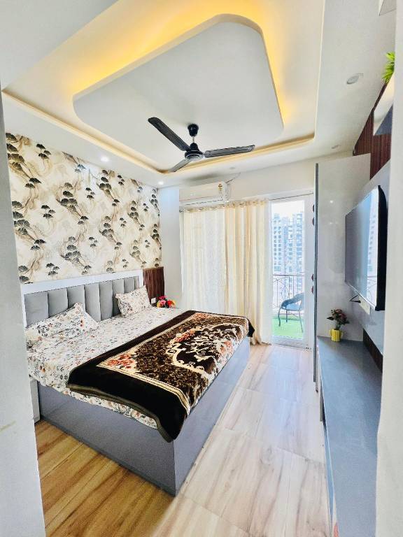Love Nest & Stay in Greater Noida