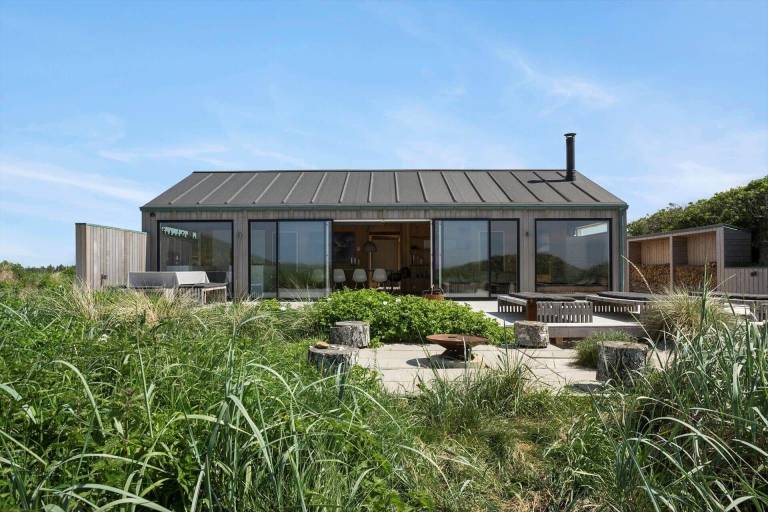 House with sauna, hot tub & BBQ | Sea view — photo 2