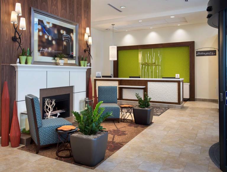 Hilton Garden Inn Chicago Downtown Riverwalk — photo 4