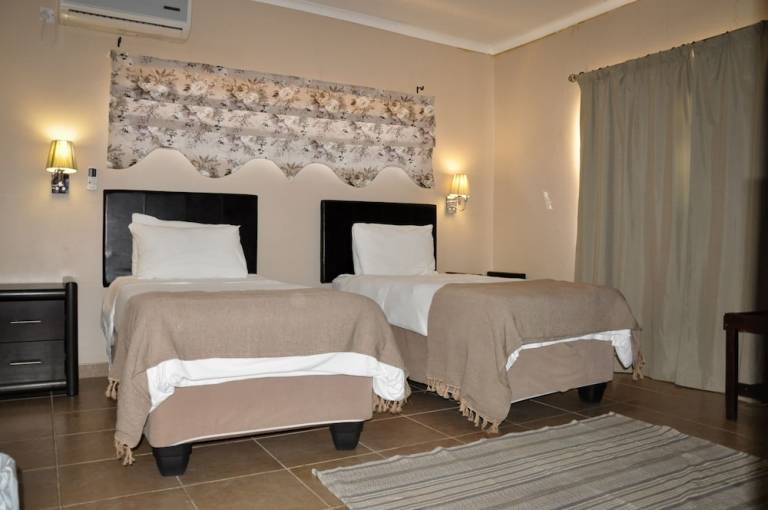 Lodge  Orapa