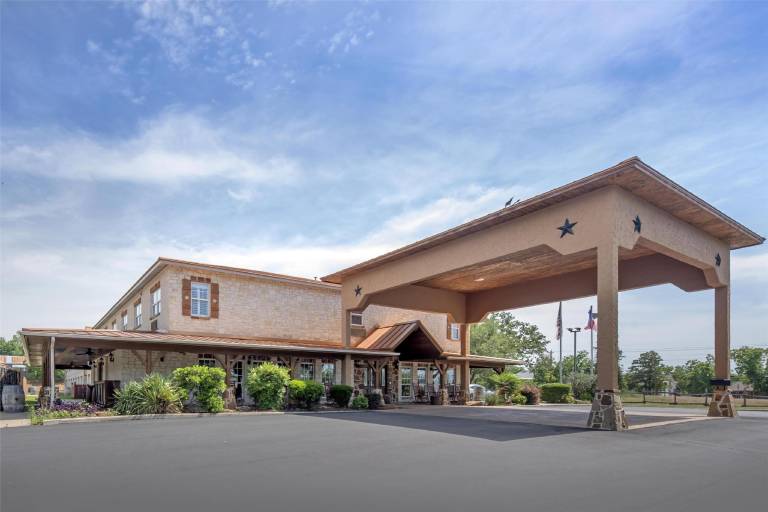 Best Western Plus Fredericksburg in Fredericksburg, TX