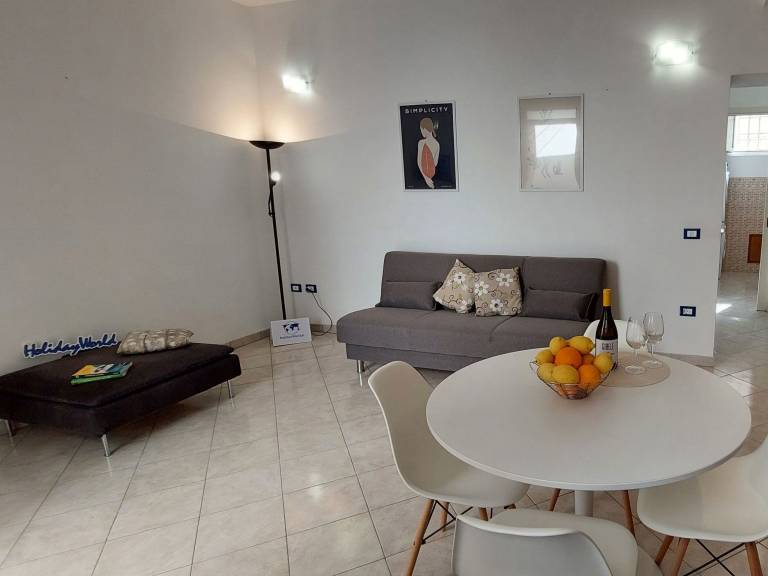 Apartment with 2 rooms for 4 persons — photo 4