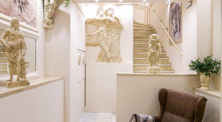 CENTAURIA Greek Luxury Suite 5' to Port Gate 7-8 — photo 3