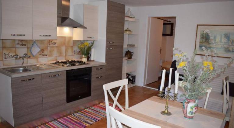 Holiday apartment with 2 rooms for 5 persons — photo 3