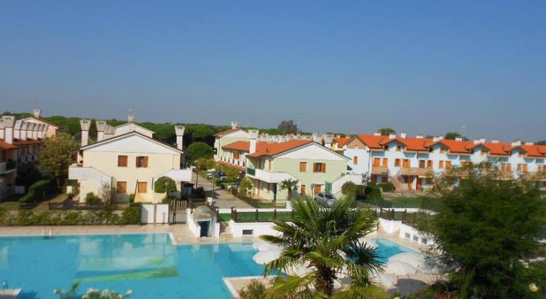 Beautiful holiday apartment with grill, pool & patio | Dogs allowed — photo 2