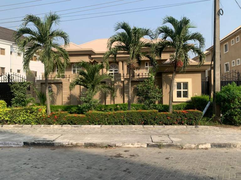 Holiday apartment with garden in Lekki
