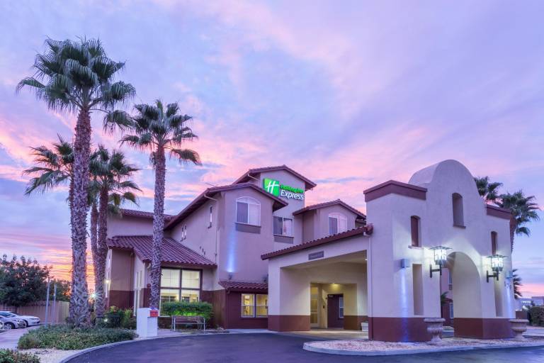 Holiday Inn Express Hotel & Suites Manteca By IHG in Manteca, CA