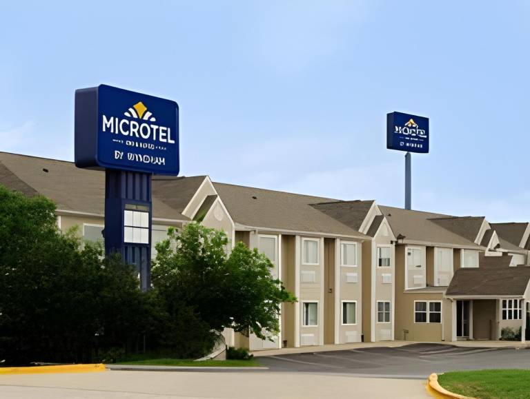 Microtel Inn & Suites by Wyndham Ardmore in Ardmore, OK