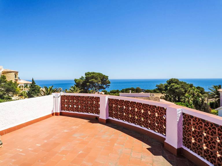 Vacation home with patio, private pool & yard | Sea view | Pets are welcome — photo 5