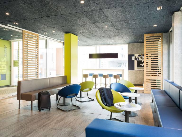 Ibis Budget Zurich Airport — photo 3