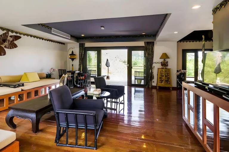 5 BR Pool Villa next to Beach, Maan Tawan Laguna — photo 3