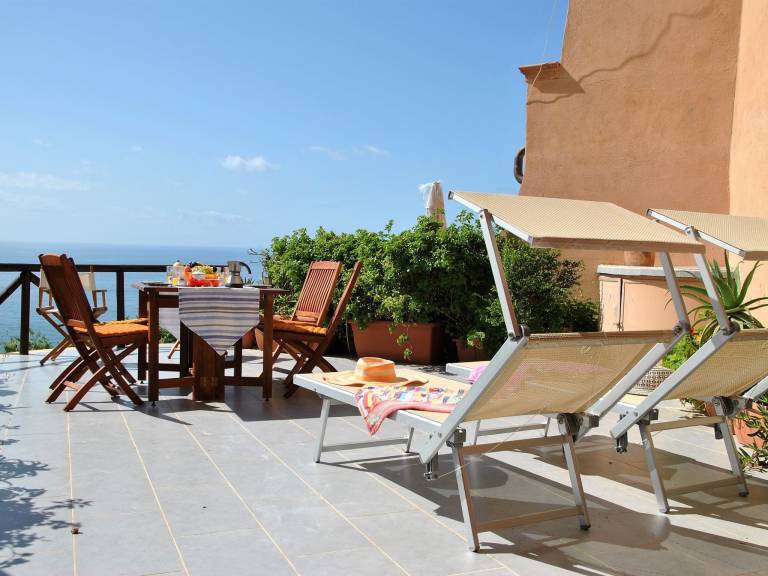 Fully equipped lovely house with terrace, BBQ & yard | Sea view | Pets are welcome — photo 5