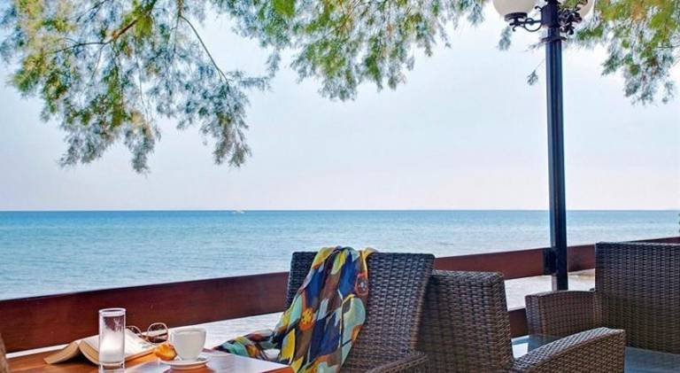 Pleasant serviced apartment with pool, garden & patio | Close to the beach | Pets are welcome — photo 5