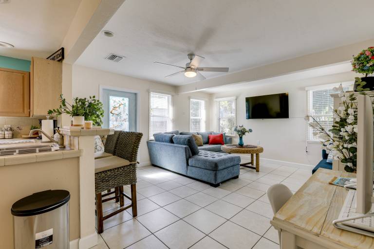 3 Mi to Jensen Beach: Pet-Friendly Getaway w/ Yard — photo 5