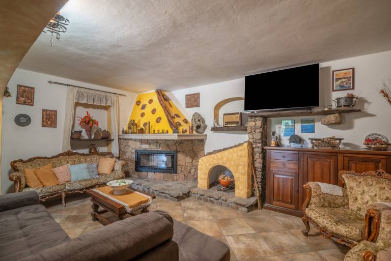 Villa with terrace, private pool & yard | Mountain view | Suitable for remote work — photo 5