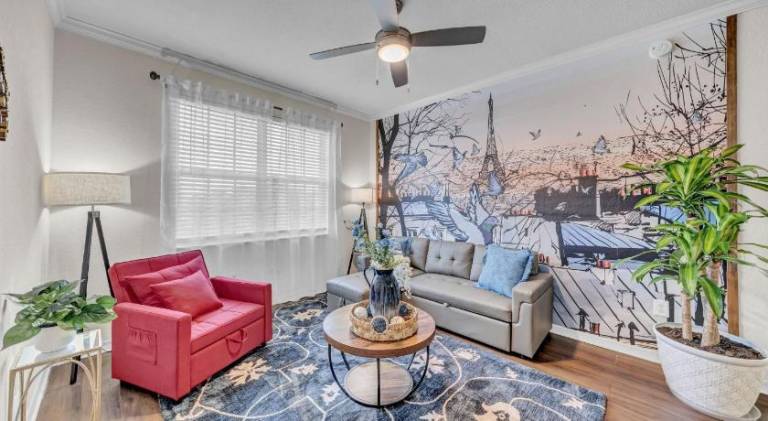 Rental apartment with pool in Tampa, FL