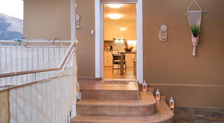 Villa with 2 rooms for 6 persons — photo 4