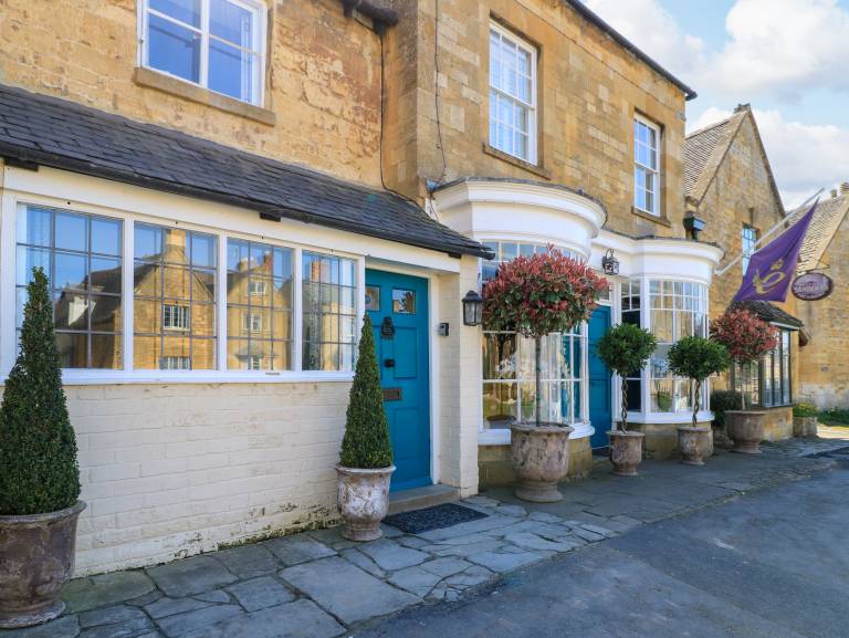 Cottage with yard in Chipping Campden