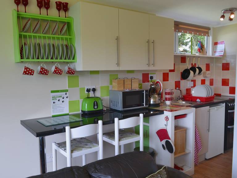 Family-oriented pleasant cottage with pool | Next to the beach | Pet-friendly — photo 5