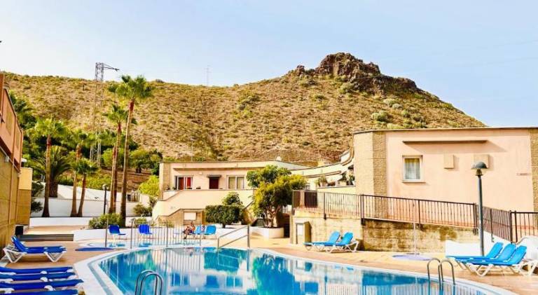 Holiday apartment with pool, yard & patio | Pets are welcome — photo 3