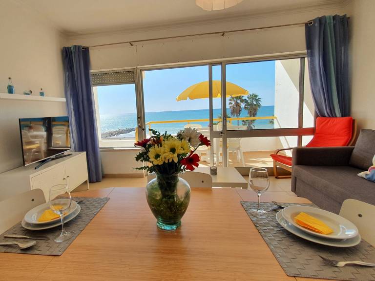 Family-oriented apartment | Beach nearby | Pets are welcome — photo 3