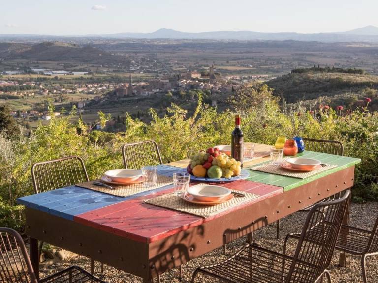 Rental apartment with yard, patio & barbeque | Nature view — photo 4