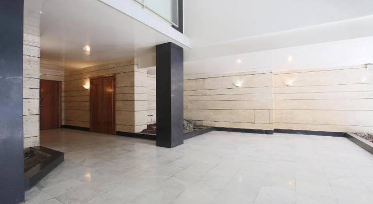Chic Two Bedroom Apartment steps from Champs Elysees — photo 4
