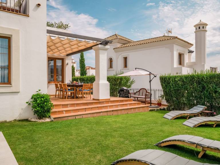 Fully equipped house with yard, BBQ & private pool | Dogs allowed — photo 4