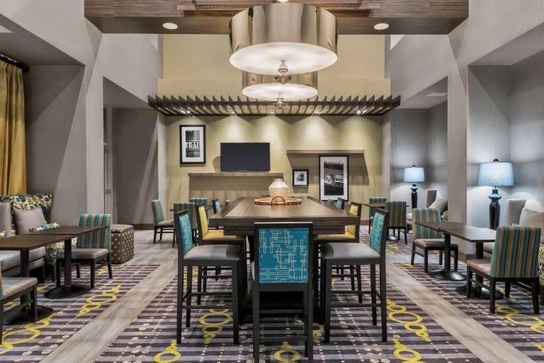 Hampton Inn & Suites Los Angeles/Hollywood — photo 4
