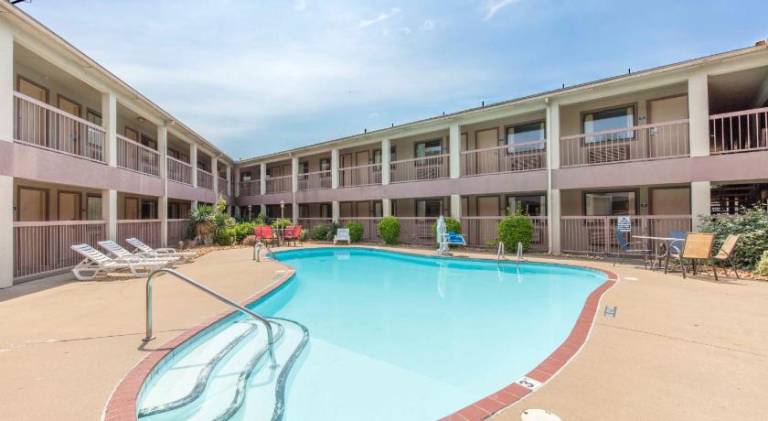 Motel 6 Little Rock, AR - Airport — photo 5