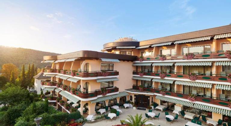 Relais & Chateaux Hotel Schwarzmatt in Muellheim