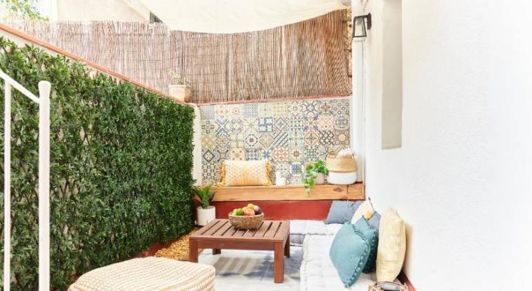 Holiday apartment with patio | Near Magic Fountain of Montjuïc | Pets allowed — photo 4