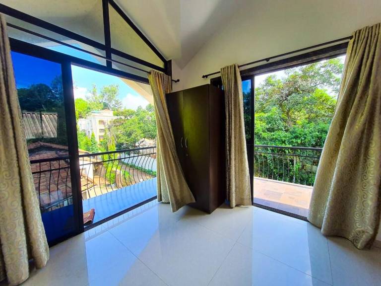 Charming vacation home with barbeque & pool | Perfect for remote work | Pets allowed — photo 5
