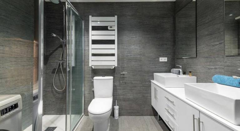 Rental apartment with private pool & patio — photo 3