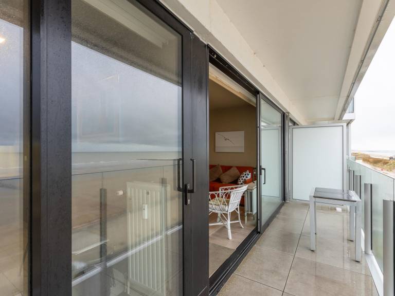 Holiday apartment with patio | Sea view — photo 2