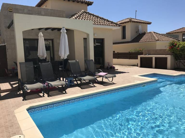 Villa Pissouri