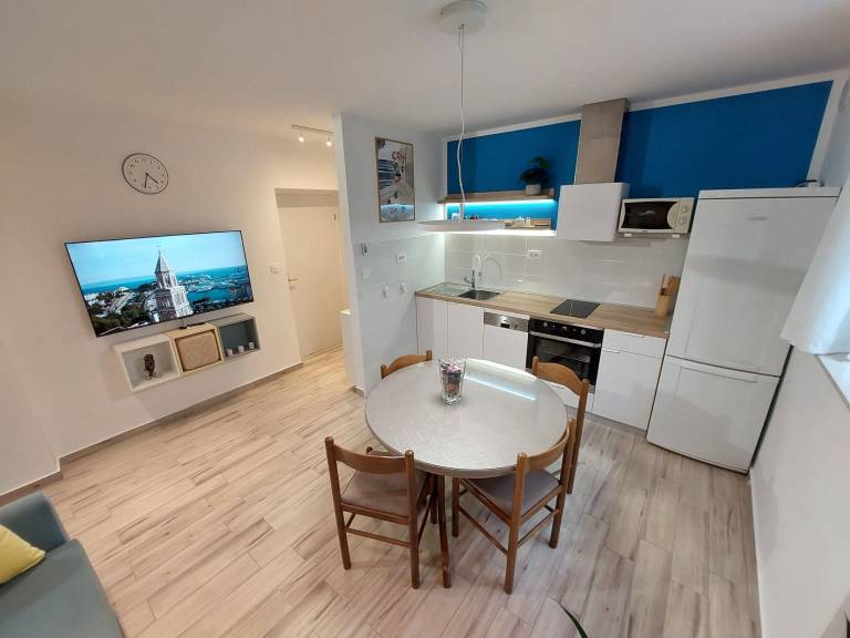 Fully equipped wonderful apartment with patio | Close to Diocletian's Palace | Perfect for remote work | Pet-friendly — photo 5