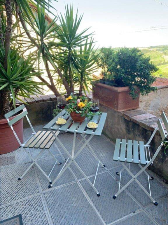  in Peccioli, Montefoscoli f&uuml;r max. 4 Personen