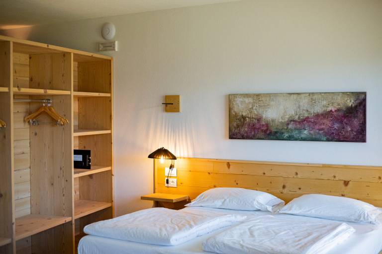 Child-friendly charming private room with hot tub & sauna | Mountain view | Pet-friendly — photo 4